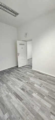 Pronájem obchodního prostoru, Králův Dvůr - Počaply, Plzeňská, 18 m2