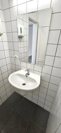 Pronájem obchodního prostoru, Králův Dvůr - Počaply, Plzeňská, 18 m2