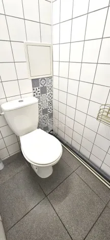 Pronájem obchodního prostoru, Králův Dvůr - Počaply, Plzeňská, 18 m2