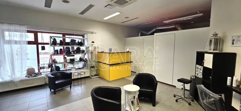 Pronájem obchodního prostoru, Králův Dvůr - Počaply, Plzeňská, 18 m2