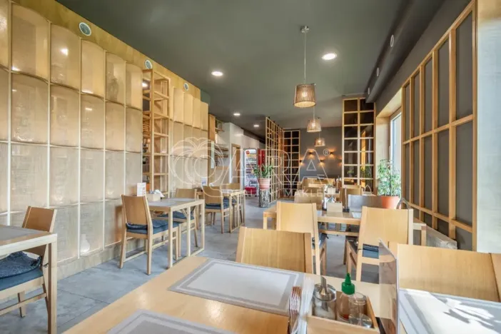 Prodej restaurace, Praha - Hostivař, náměstí Přátelství, 195 m2