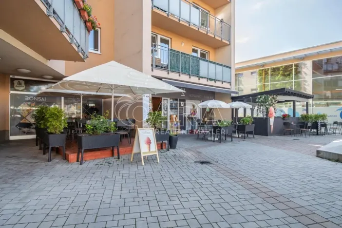 Prodej restaurace, Praha - Hostivař, náměstí Přátelství, 195 m2