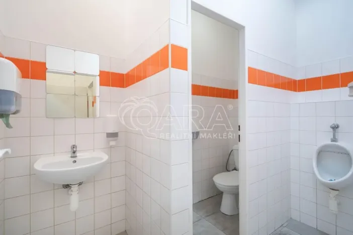 Prodej restaurace, Praha - Hostivař, náměstí Přátelství, 195 m2