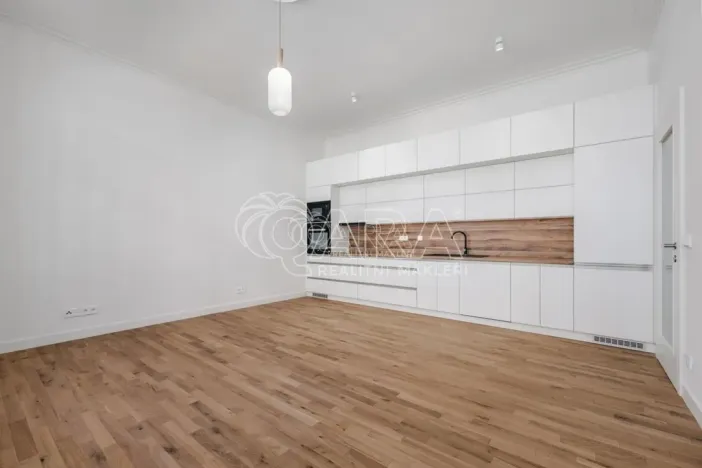 Pronájem bytu 2+kk, Praha - Nusle, Jaromírova, 58 m2