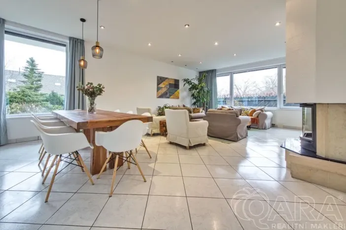 Pronájem rodinného domu, Dolní Břežany, V Úvozu, 380 m2