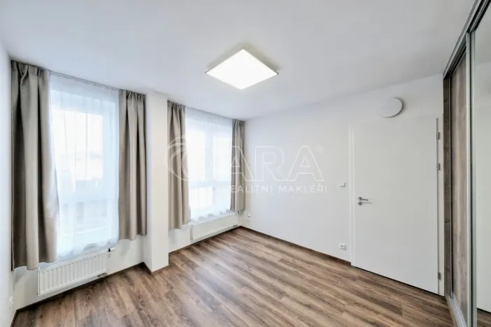 Pronájem bytu 2+kk, Kralupy nad Vltavou, Nádražní, 44 m2