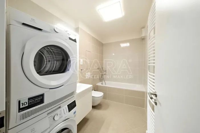 Pronájem bytu 2+kk, Kralupy nad Vltavou, Nádražní, 44 m2