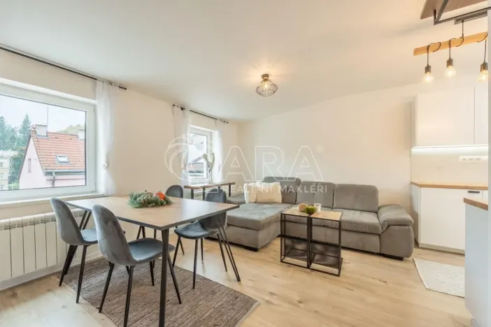 Prodej bytu 2+kk, Praha - Smíchov, Holubova, 48 m2