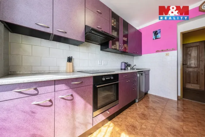 Prodej rodinného domu, Kvášňovice, 214 m2