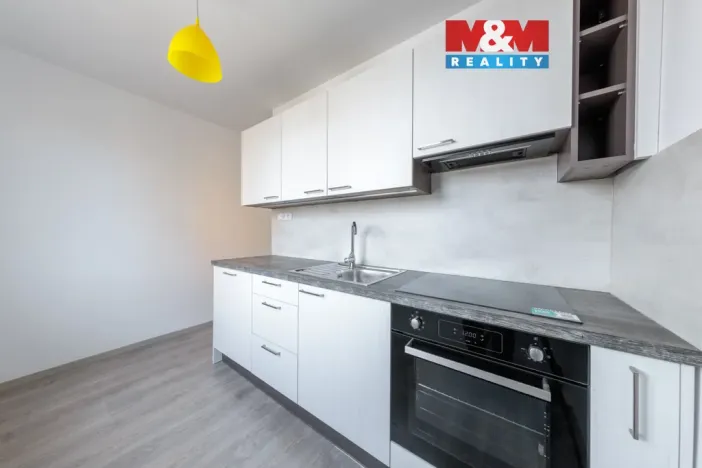 Pronájem bytu 2+1, Karlovy Vary, Brigádníků, 55 m2