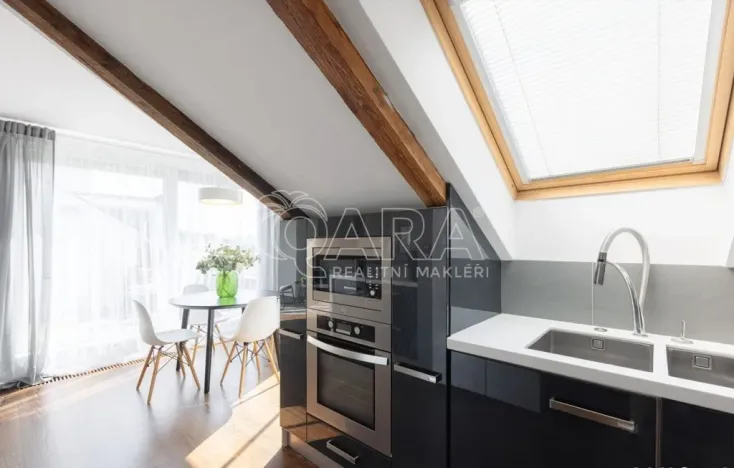 Pronájem bytu 4+kk, Praha - Vršovice, Bělocerkevská, 146 m2