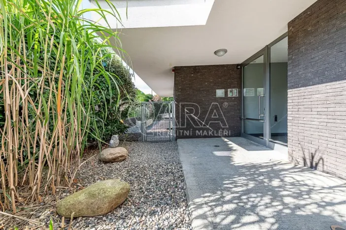 Prodej bytu 1+kk, Praha - Dejvice, Matějská, 33 m2