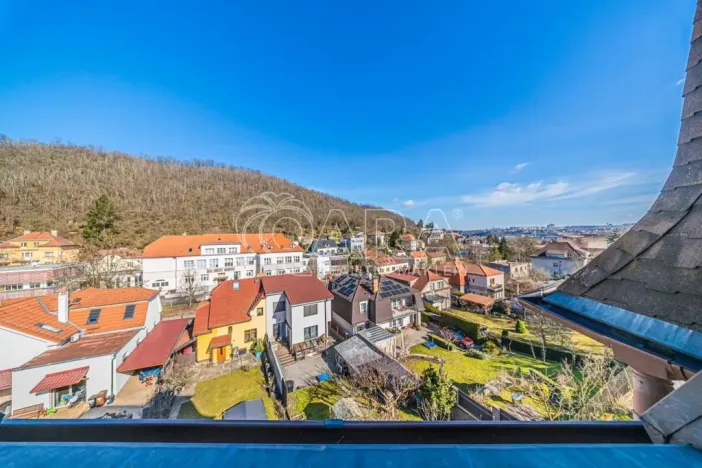 Pronájem bytu 3+1, Praha - Velká Chuchle, V úvoze, 80 m2