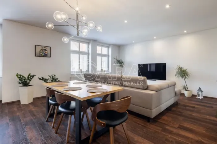 Prodej rodinného domu, Slaný, Vepřkova, 440 m2