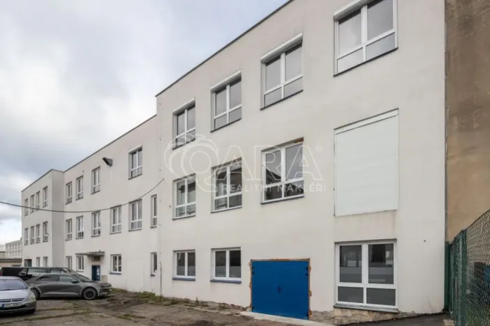 Pronájem skladu, Frenštát pod Radhoštěm, Martinská čtvrť, 484 m2