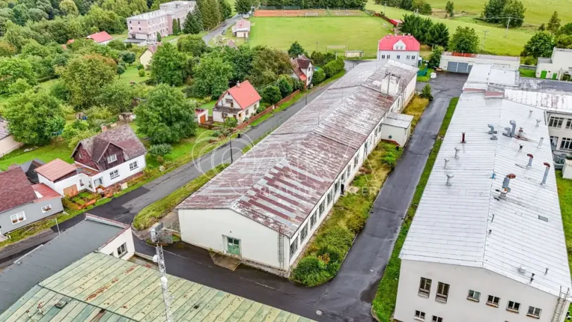 Prodej výrobních prostor, Luby, 1300 m2