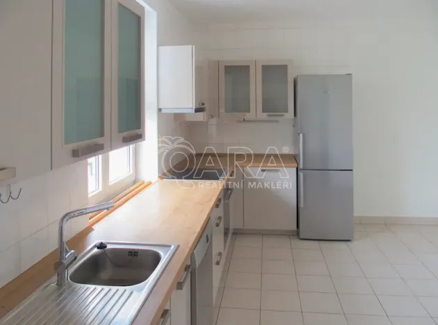 Pronájem rodinného domu, Hluboká nad Vltavou, Janáčkova, 200 m2