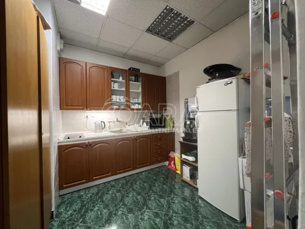 Pronájem kanceláře, Praha - Krč, Nová cesta, 308 m2