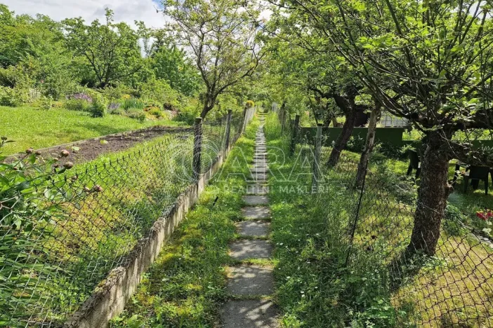 Prodej chaty, Praha, Boční II., 11 m2