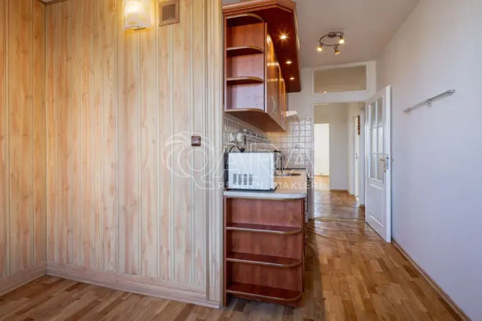 Pronájem bytu 3+1, Praha - Hostivař, Bělinského, 84 m2