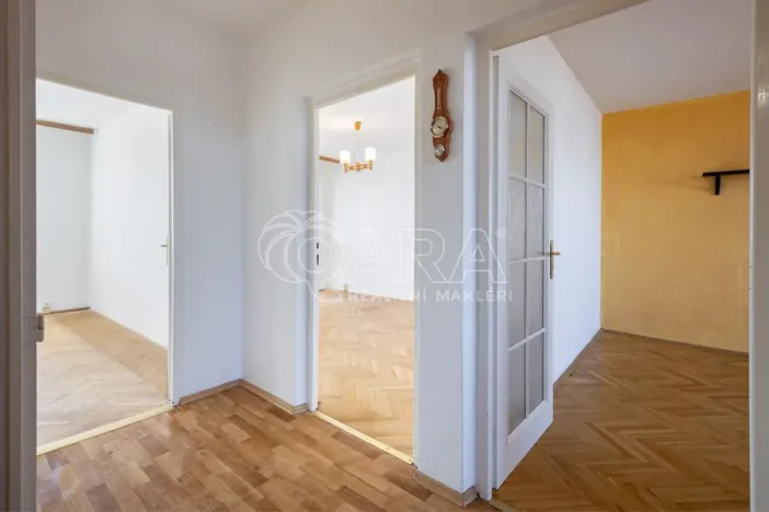 Pronájem bytu 3+1, Praha - Hostivař, Bělinského, 84 m2