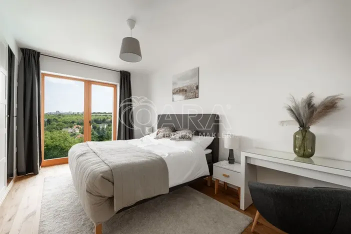 Prodej rodinného domu, Statenice, Nad Vinicí, 219 m2