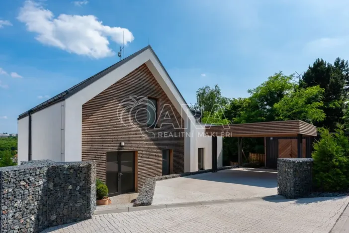 Prodej rodinného domu, Statenice, Nad Vinicí, 219 m2