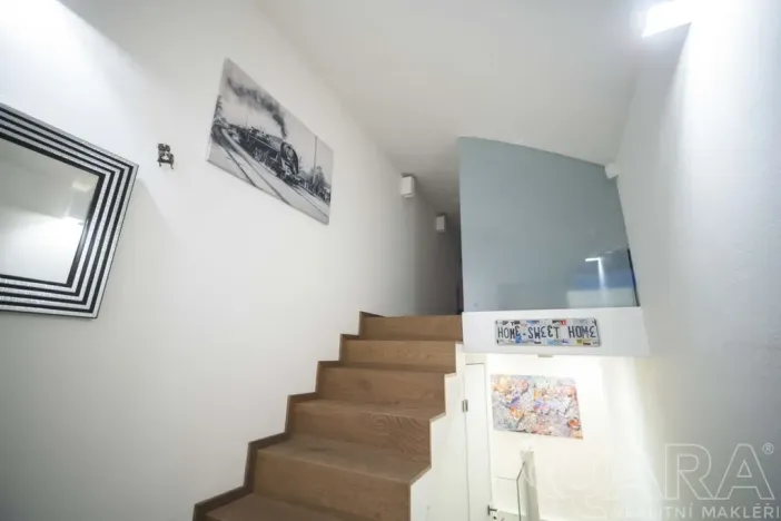 Prodej bytu 2+1, Praha - Nové Město, Soukenická, 62 m2