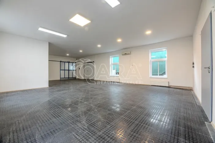 Pronájem skladu, Vestec, Vestecká, 252 m2