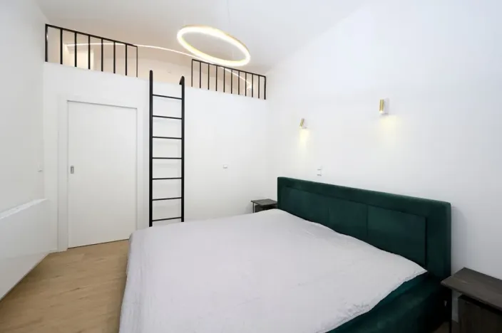 Pronájem bytu 2+kk, Praha - Košíře, Holečkova, 44 m2