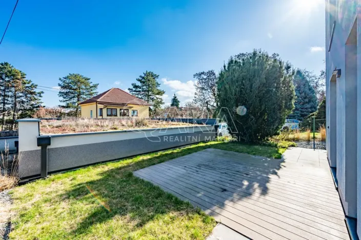 Pronájem bytu 2+kk, Roztoky, Wolkerova, 48 m2