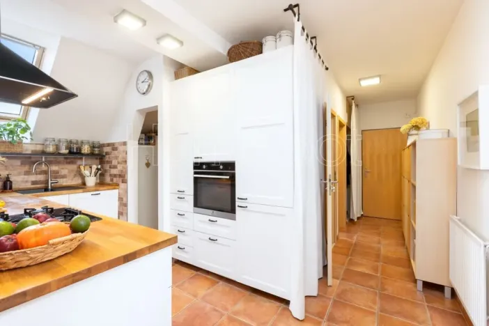 Prodej bytu 2+kk, Praha - Letňany, Křivoklátská, 54 m2