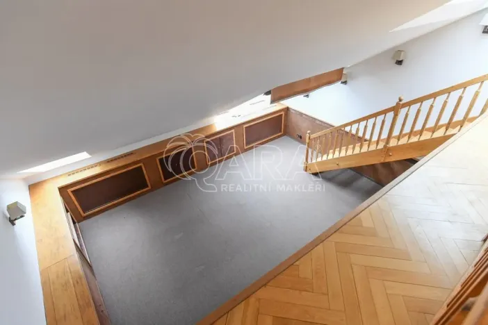 Pronájem bytu 3+1, Praha - Nové Město, Spálená, 127 m2