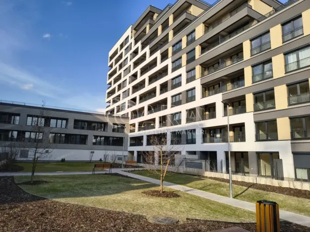 Pronájem bytu 1+kk, Praha - Hloubětín, Poděbradská, 34 m2
