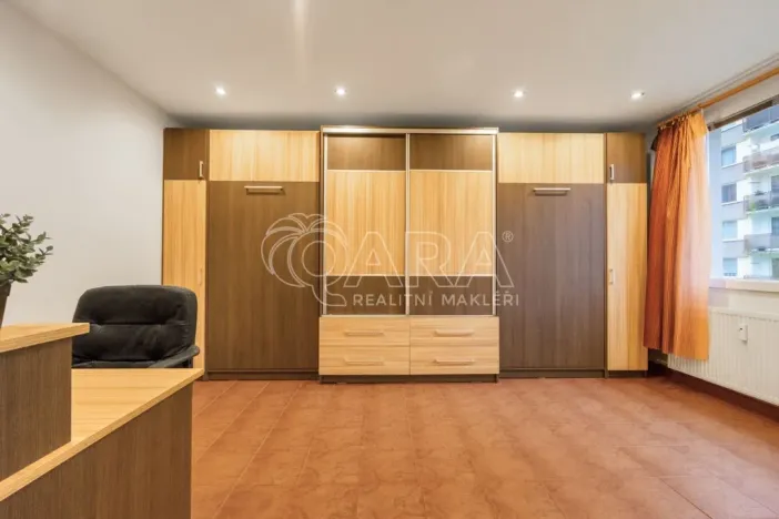 Pronájem bytu 1+1, Svoboda nad Úpou, Rýchorské sídliště, 34 m2