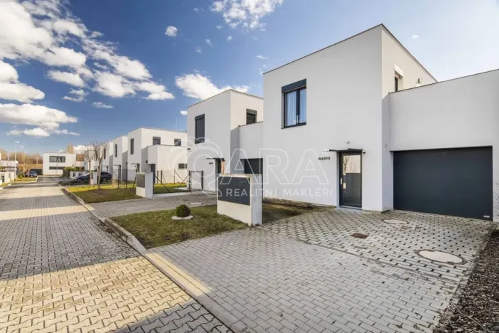 Prodej rodinného domu, Praha - Čakovice, Kurta Hubera, 136 m2