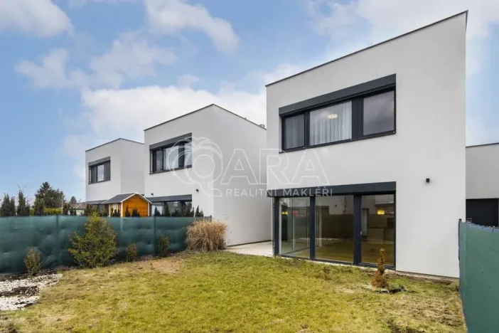 Prodej rodinného domu, Praha - Čakovice, Kurta Hubera, 136 m2