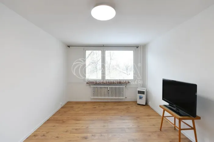 Pronájem bytu 2+kk, Praha - Bohnice, Radomská, 44 m2