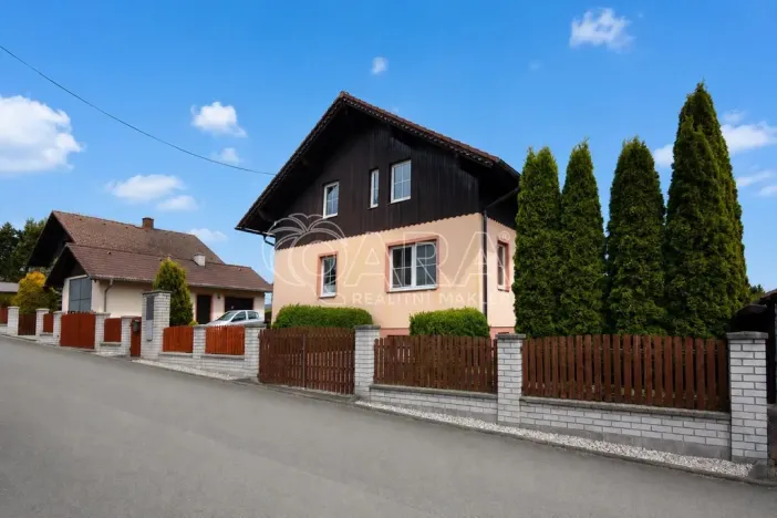 Prodej rodinného domu, Věšín, 264 m2