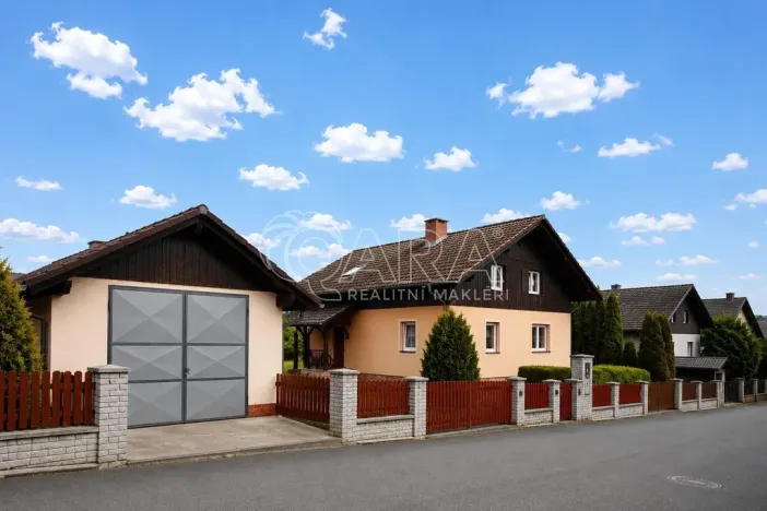 Prodej rodinného domu, Věšín, 220 m2