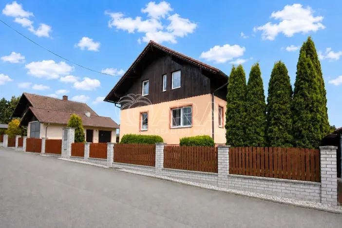 Prodej rodinného domu, Věšín, 220 m2