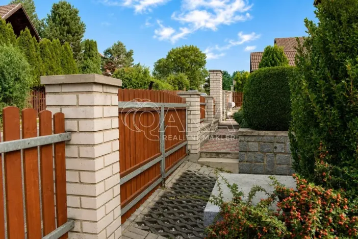 Prodej rodinného domu, Věšín, 220 m2