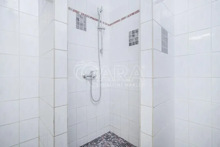 Pronájem bytu 3+1, Praha - Žižkov, Dalimilova, 82 m2