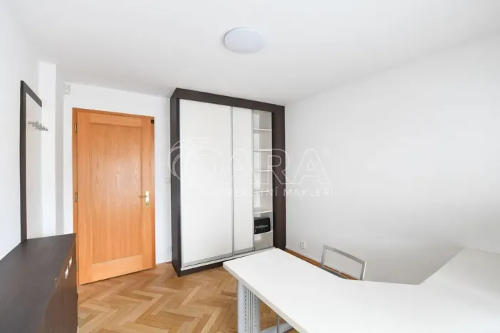 Pronájem kanceláře, Praha - Nové Město, Spálená, 127 m2