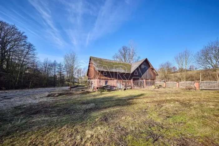 Prodej garáže, Pilníkov, Pražská, 182 m2