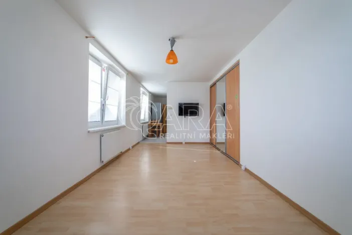 Prodej bytu 1+1, Kladno - Kročehlavy, P. Holého, 40 m2