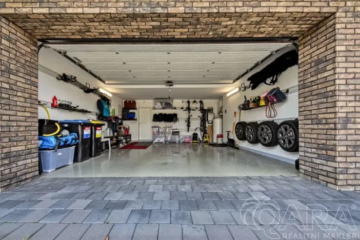 Prodej rodinného domu, Babice, Lomená, 293 m2