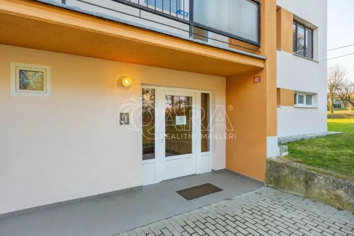 Prodej bytu 3+1, Netvořice, Sídliště II., 73 m2