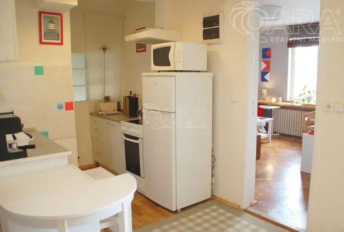 Pronájem bytu 1+1, Praha - Staré Město, Melantrichova, 34 m2