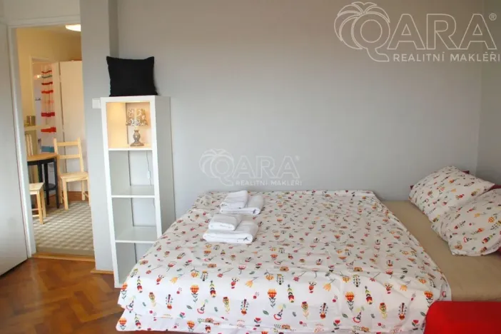 Pronájem bytu 1+1, Praha - Staré Město, Melantrichova, 34 m2